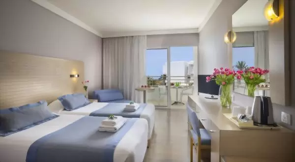 Louis Ledra Beach Hotel – Δικλινο Δωματιο Με Πλαινη Θεα