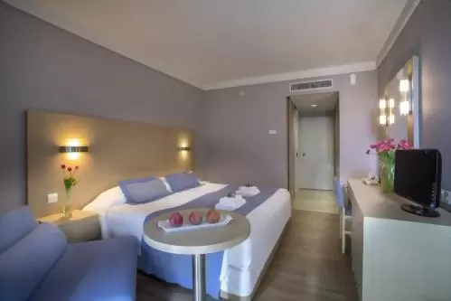 Louis Ledra Beach – Double/Twin Room